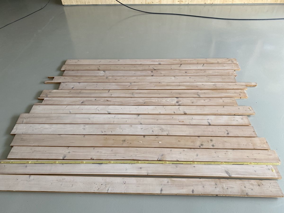 Holzartikel: Täfer Tanne 34St. 11.5x180-200cm2 – Gebraucht aus Bergdietikon von EnKaSaLe