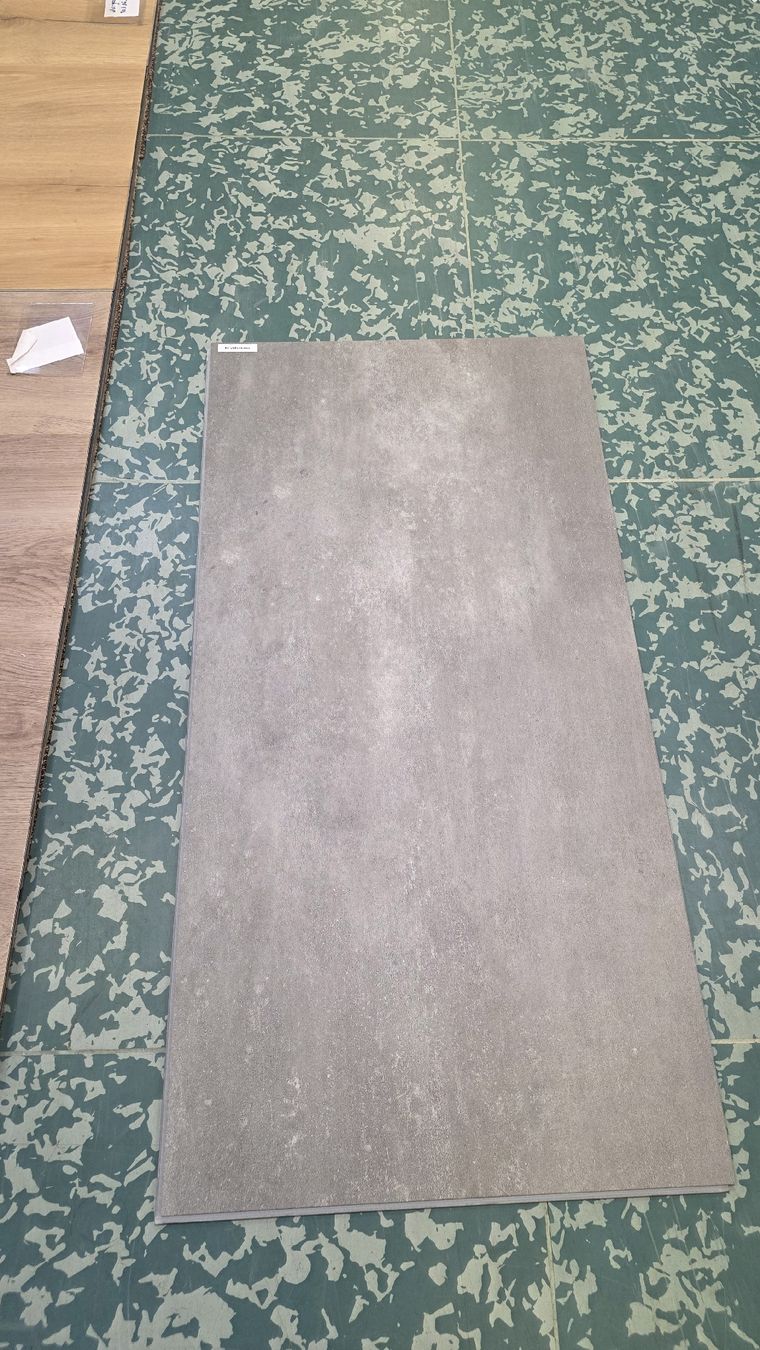 Rivestimenti per pavimenti: Vinyl Steinoptik dekor hellgrau XL format news Dekor – Nuovo e nell'imballaggio originale da Rothrist venduto da swiss-laminat