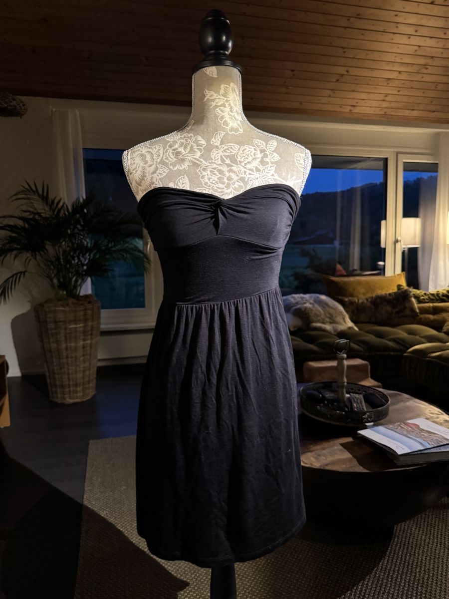 Vestiti: Schwarzes Kleid/Rock – Usato da St. Gallen venduto da bea_9qzt 2