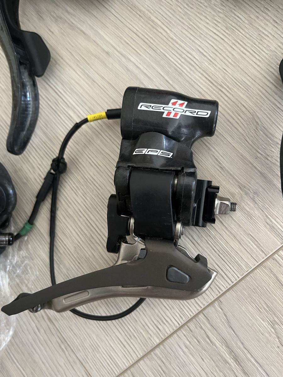 Campagnolo Ersatzteile: Campagnolo Record EPS Groupset gebraucht – Gebraucht aus Prilly von BistroVelo 2