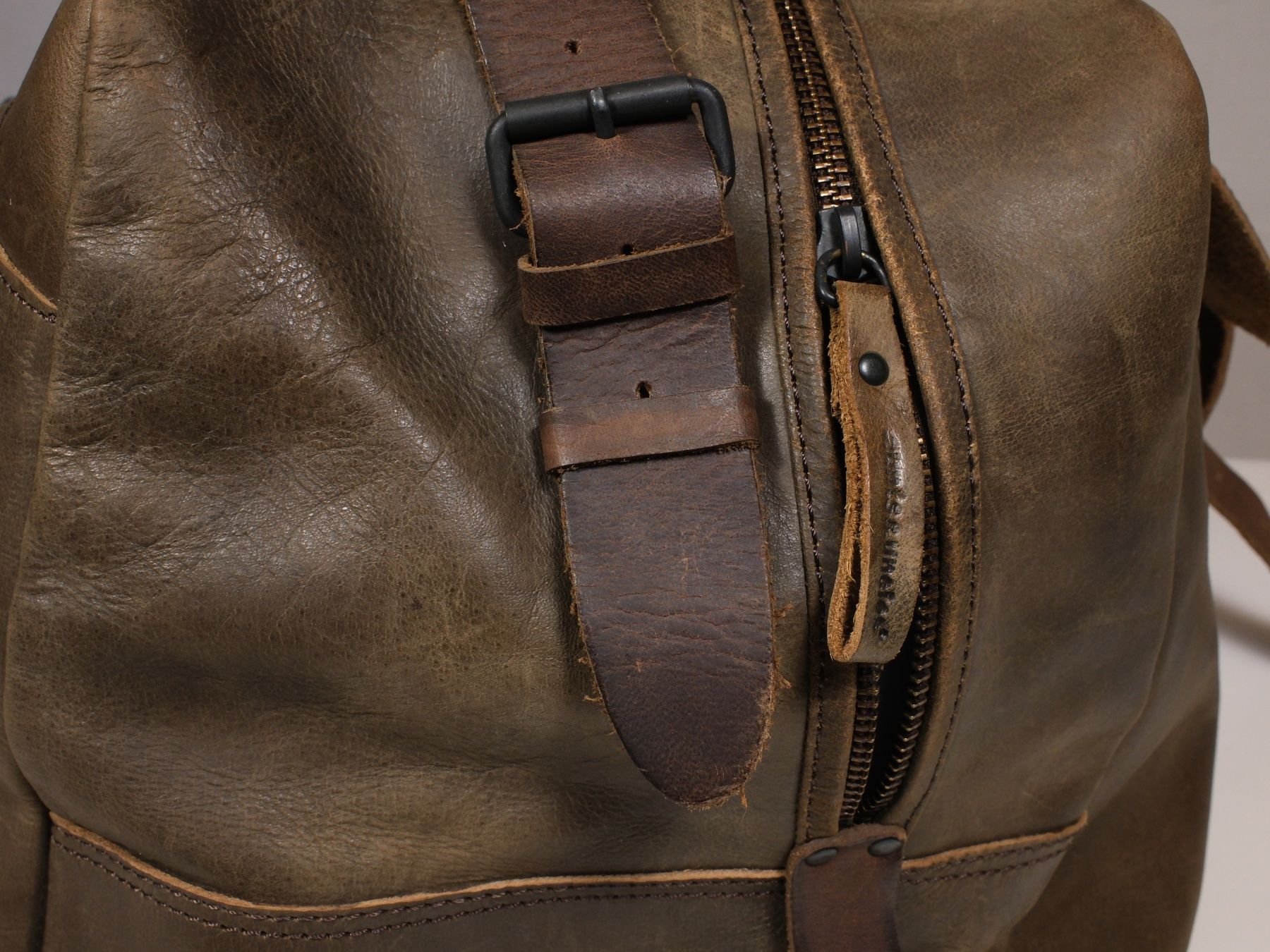 Aunts & Uncles Borse: AUNTS & UNCLES Reisetasche / Weekender, Leder mit Patina – Usato da Lobsigen venduto da Markus_Haenggi_Bern 6