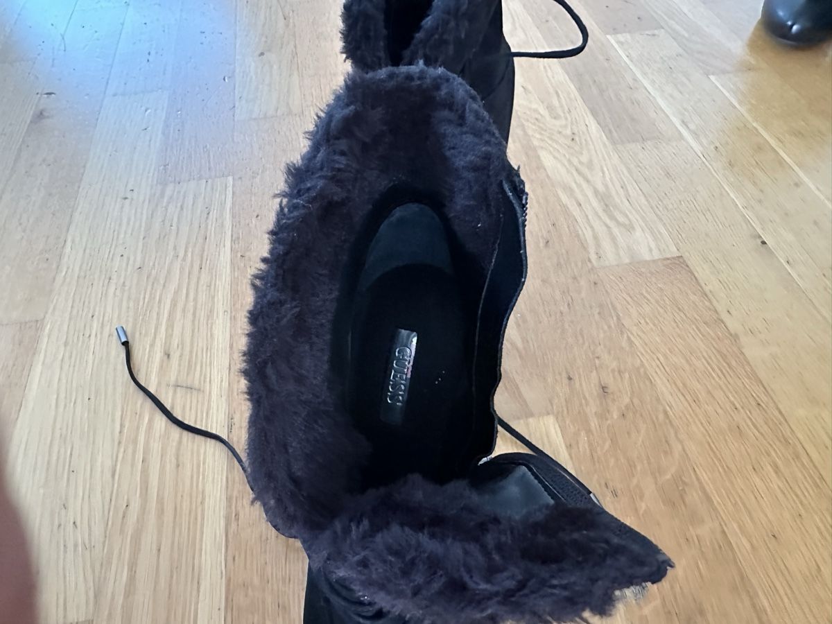 Guess Scarpe da donna: Neue Guess Stiefeletten schwarz Grösse 37 – Nuovo e nell'imballaggio originale da Bettlach venduto da Tradenet100 5