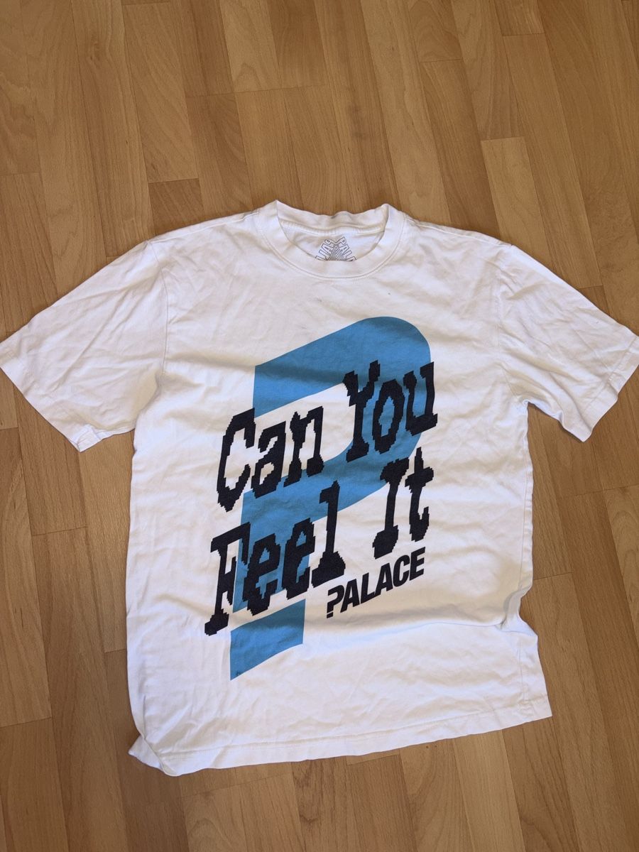 T-shirt: Palace T-Shirt – Usato da Frick venduto da tk8_p9xy