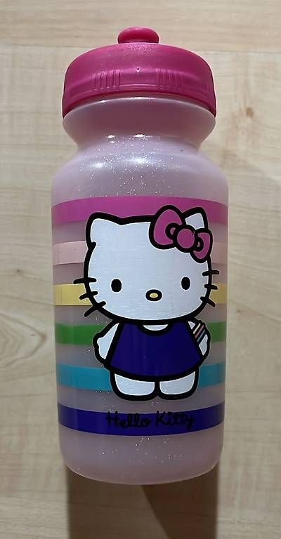 Borracce & Thermos: Gourde enfant Hello Kitty / Hello Kitty Kinderflasche – Usato da Soral venduto da Diiiiiiiane