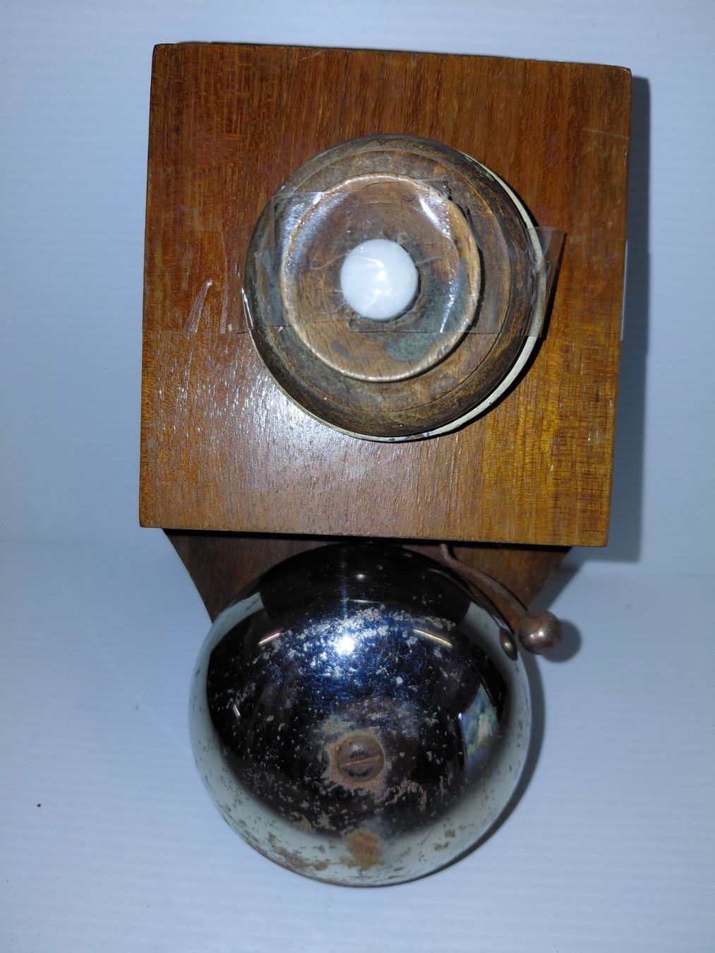 Cloches & sonnailles: Sonnette ancienne – D'occasion à Noiraigue par pel_ny7d 1
