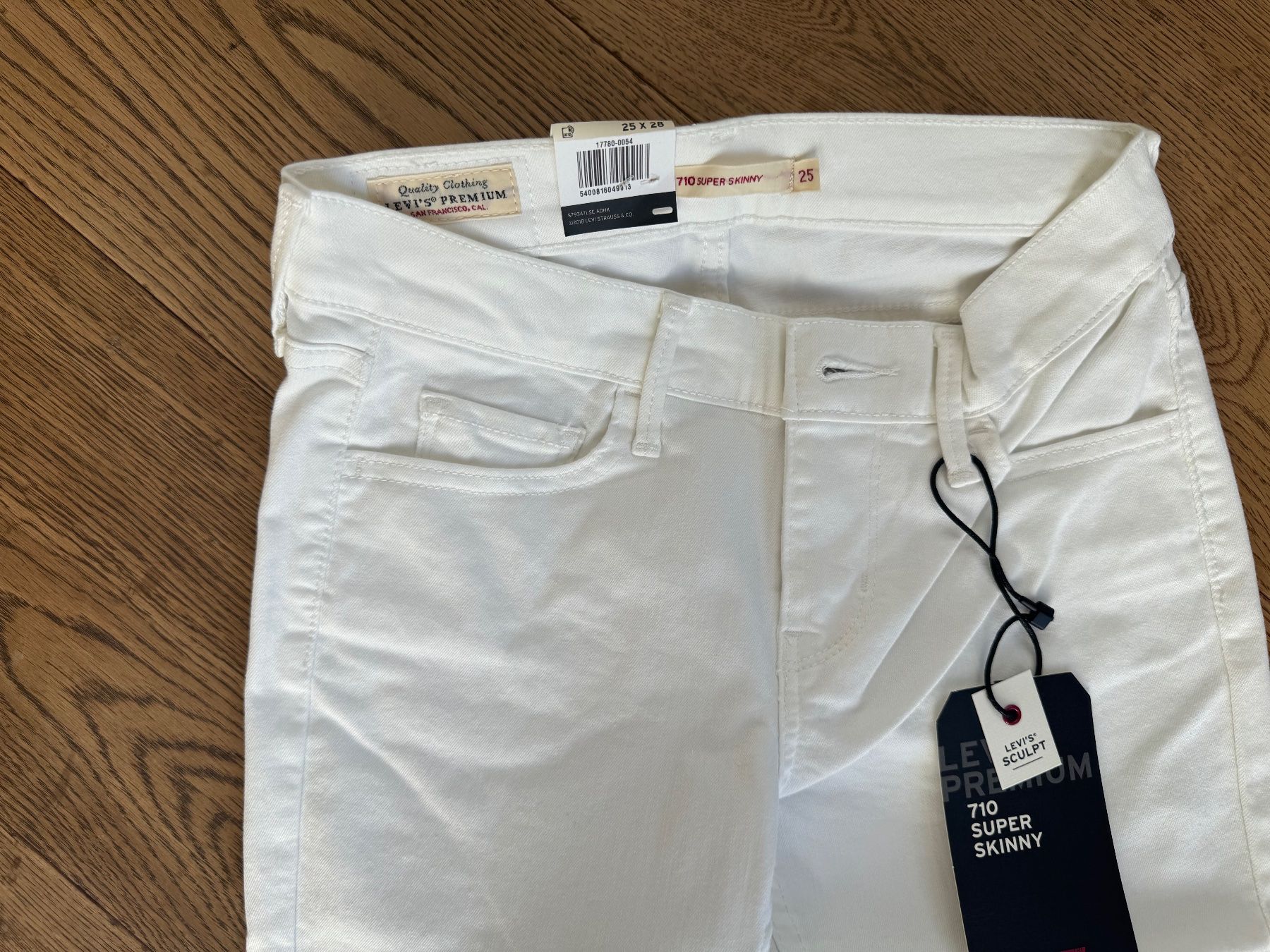 Jeans: Jeans, Levis //NEU// 25/28 – Usato da Stettfurt venduto da outlet72 3