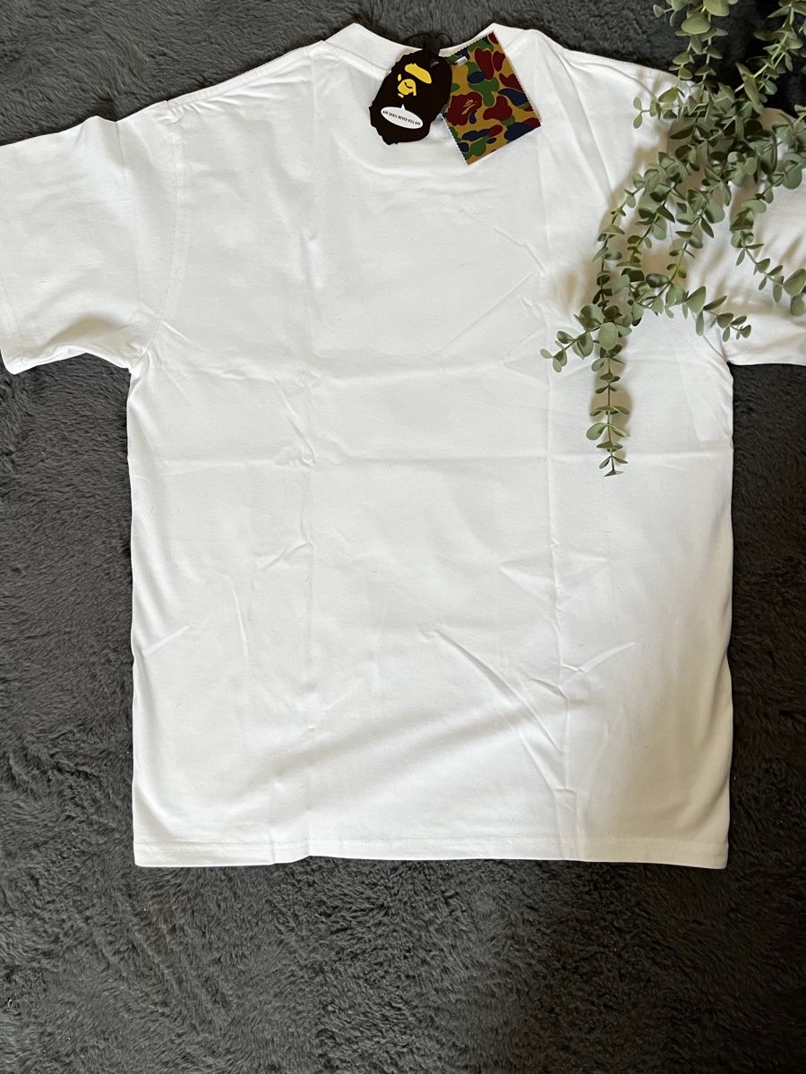 Bape T-shirt: Bathing Ape (BAPE) Mr. Bape Graphic Tee - Size Medium – Nuovo e nell'imballaggio originale da Appenzell Steinegg venduto da Cari-Belle 4