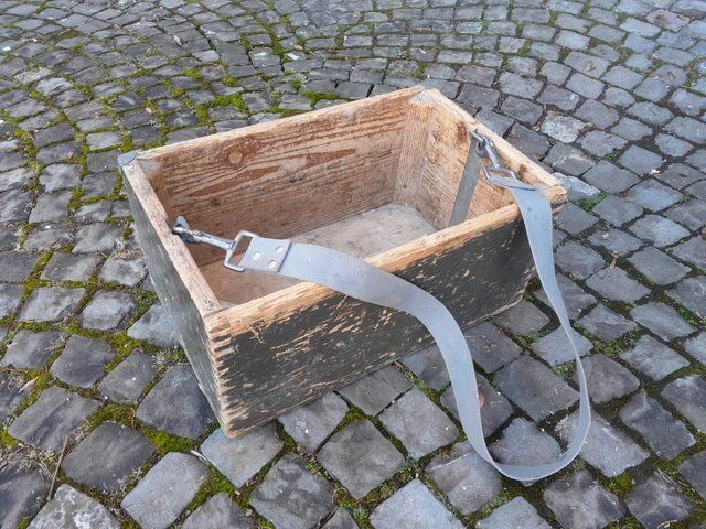 Casse di trasporto: Werkzeug Tragkiste – Usato da St.Gallen venduto da Stocken64