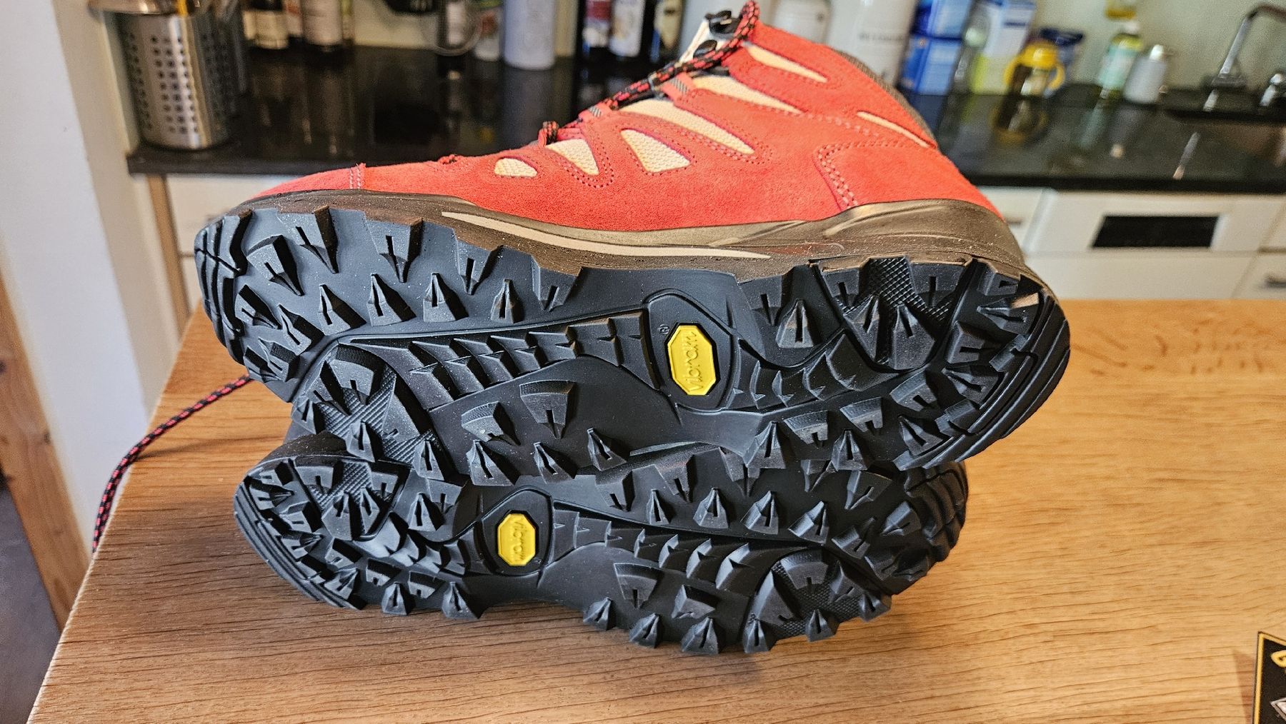 Scarpe da uomo: Wanderschuhe – Nuovo (secondo la descrizione) da Bäretswil venduto da Adi_04 1