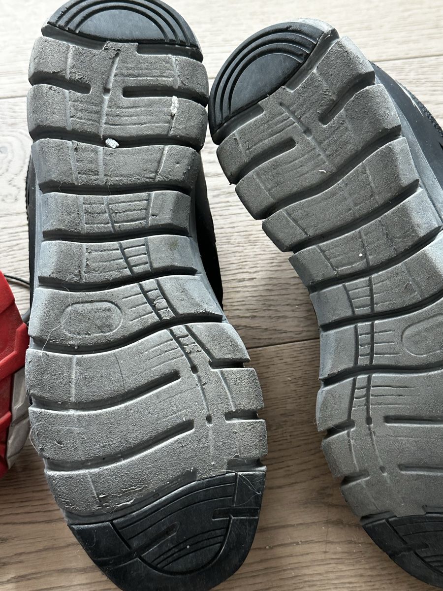Reebok Scarpe da uomo: Reebok Arbeitsschuhe Gr. 41, Schwarz! – Usato da Wimmis venduto da fuelles 3