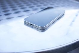 Iphone 16e 128gB, 97% Batterie