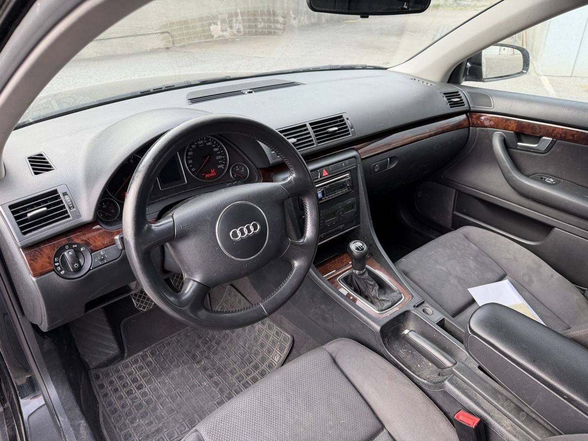 Audi Autos: Audi A4 B6 2.4 V6 – Gebraucht aus Monthey von gla_jw8q 8