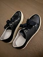 Dunkelblaue Lack-Leder Sneaker, Gr. 38 von Billi Bi Sport