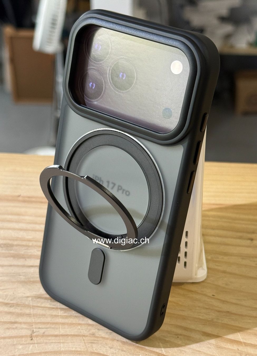 Cover & Protezioni schermo: iPhone 17/17 pro - Coque Magnétique support magsafe rotatif – Nuovo e nell'imballaggio originale da Morges venduto da DigiAC 3