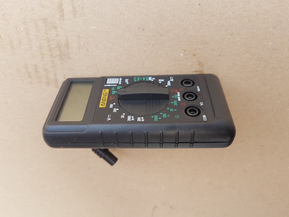 Universelles Batteriekapazitäts-Messgerät Mit LCD – Für 12-48V Batterien, Wasserdicht