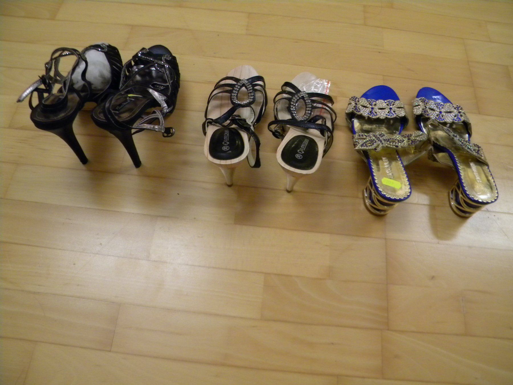 Scarpe da donna: Damenschuhe 3 Paare – Nuovo (secondo la descrizione) da Bühler venduto da Wini100 1
