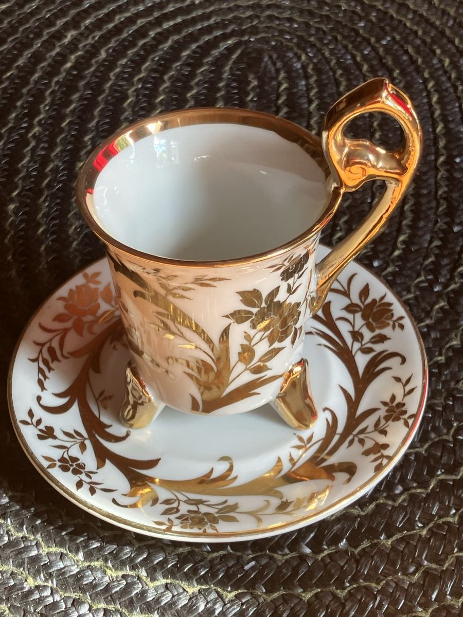 Tassen: Espresso Tasse mit Unterteller, Golddekor, 1884 – Neu (gemäss Beschreibung) aus Oberrüti von Jomaru