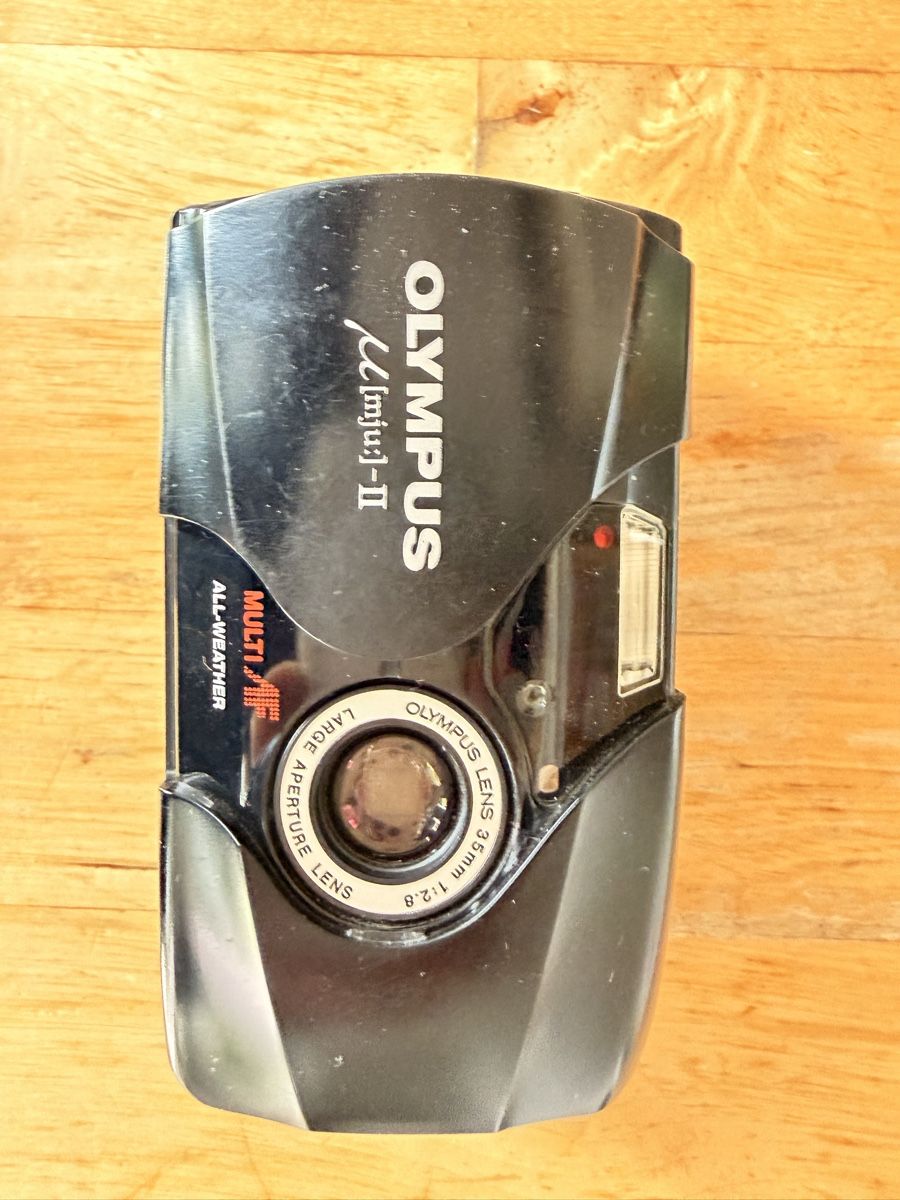 Olympus Kamera: Olympus mjuii defekt – Defekt aus Mont-sur-Lausanne von Olivier710
