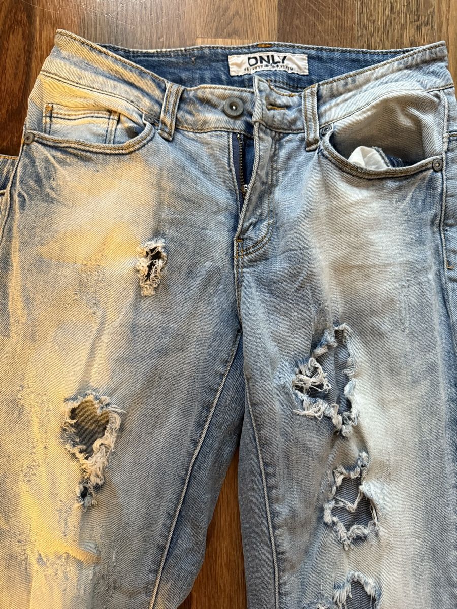 Jeans: Skinny destroyed jeans 3 pairs – Gebraucht aus Zürich von Yuece 2