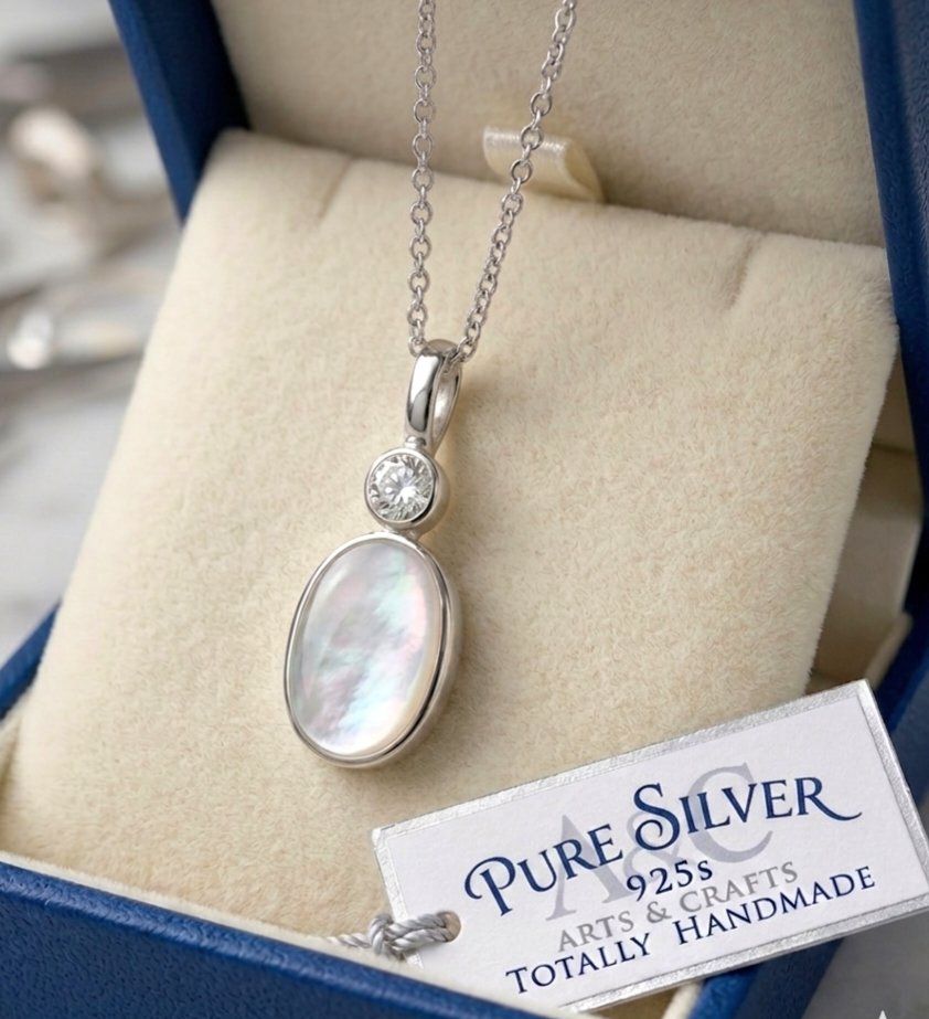 Ciondoli: Oval Mutterperle Silber925 Anhänger - A&C Oslo - Neu – Nuovo e nell'imballaggio originale da Uetikon am See venduto da Coralreef