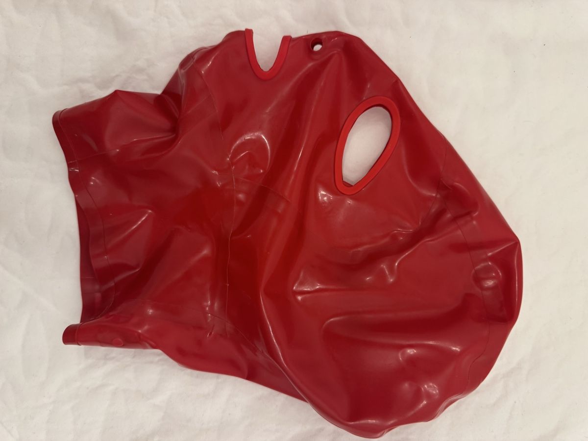 Maschere: Latex in rot  – Nuovo (secondo la descrizione) da Meisterschwanden venduto da sim_2nwm