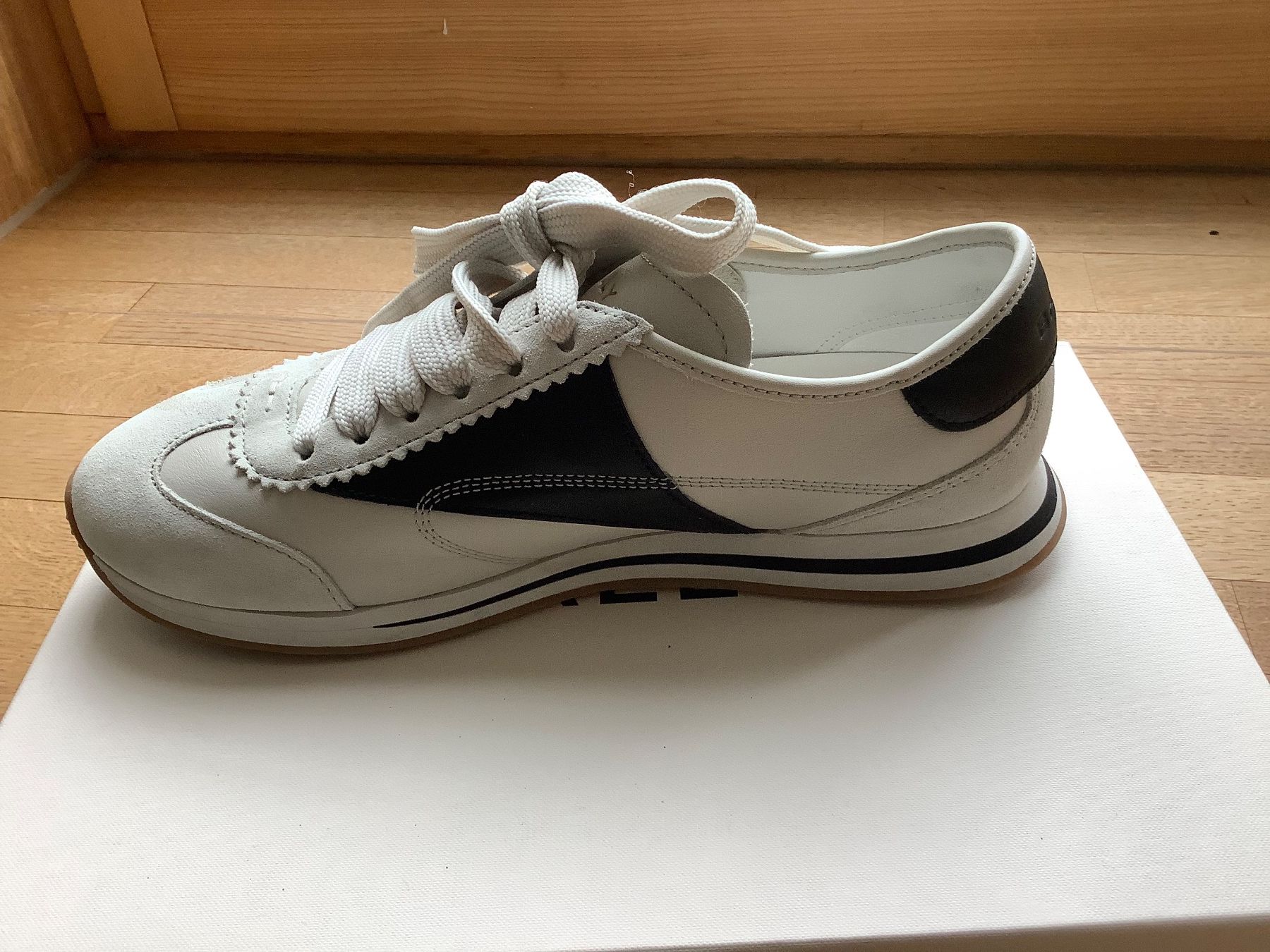 Bally Scarpe da donna: Bally Sneakers Sonney , 39 creme schwarz – Usato da Zürich venduto da Fkili 3
