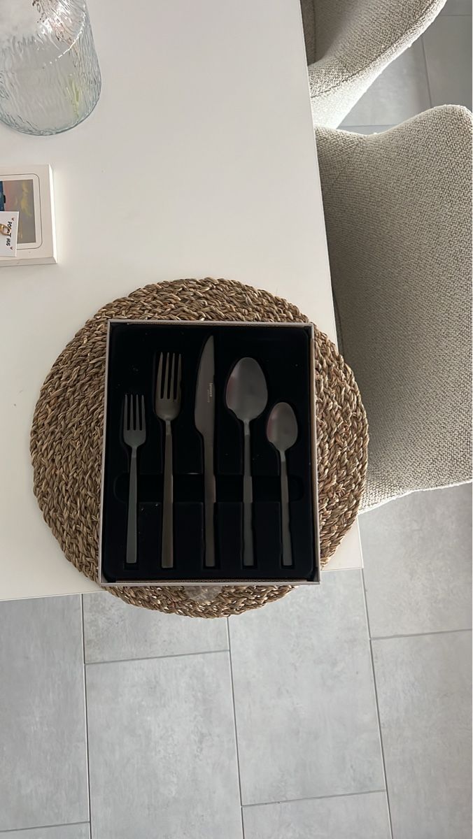 Set di posate: Besteckset 30-ig teilig – Nuovo e nell'imballaggio originale da Bern venduto da Nika_Sh 2