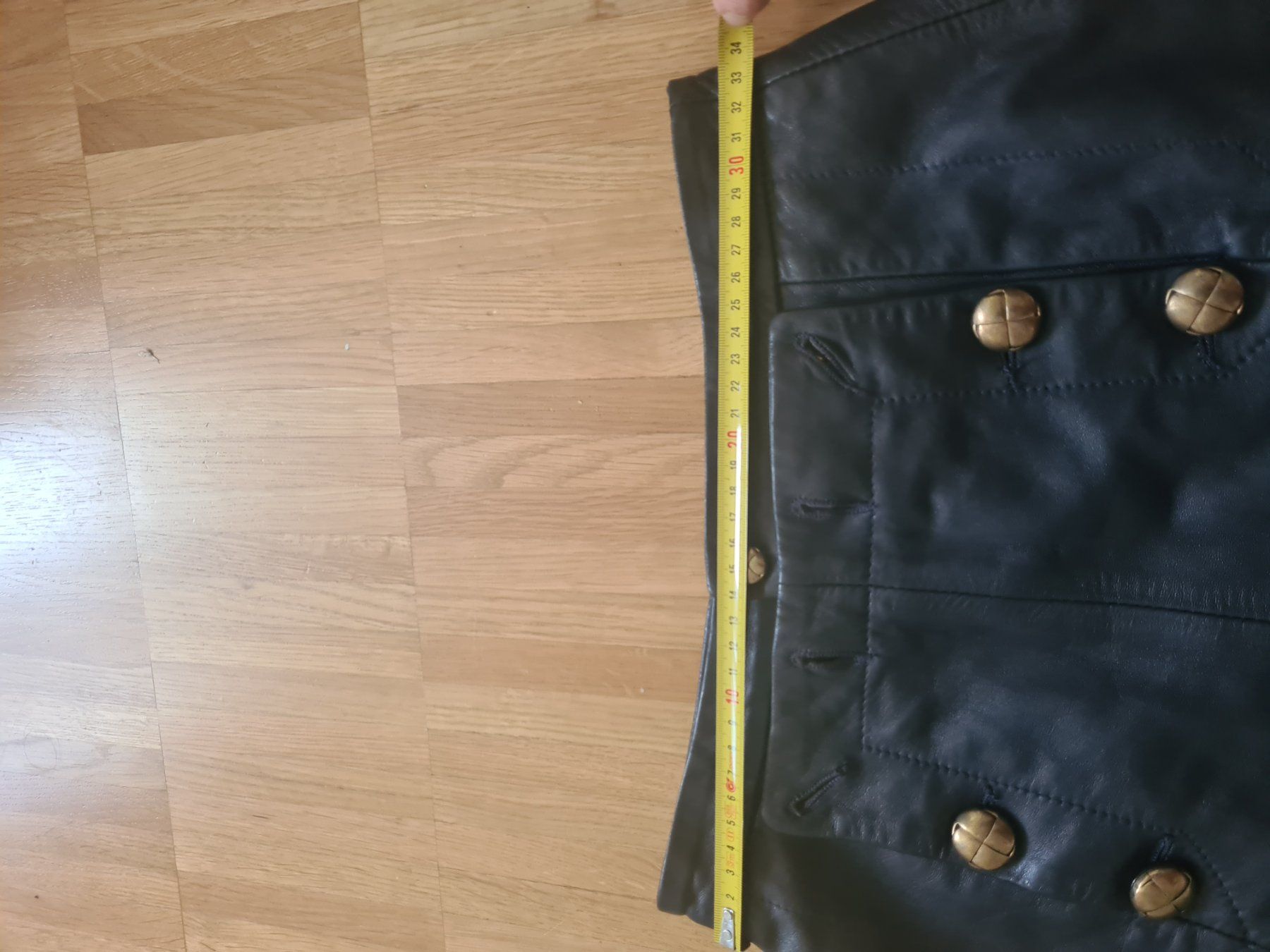 Pantaloni: Ledershorts Red Valentino Gr IT 40 – Usato da Kloten venduto da Kri23 8