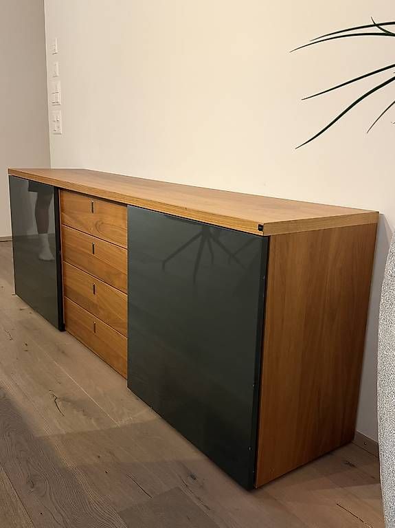Cassettiere: Sideboard Holz & dunkles Glas  210 cm – Usato da Sattel venduto da gab_cc7x 1