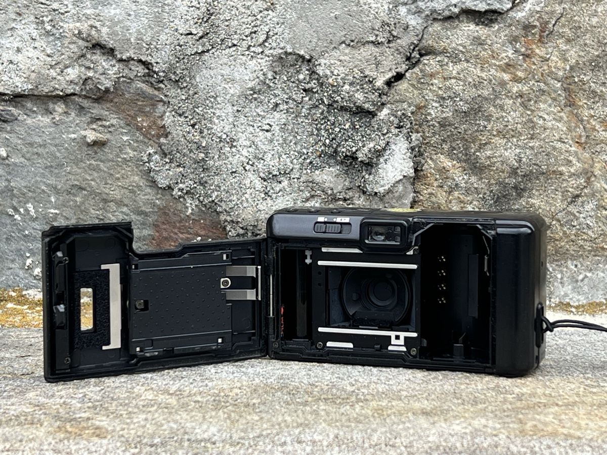 Pentax Fotocamera: Pentax Espio Mini  – Usato da Zürich venduto da thi_c7d2 6