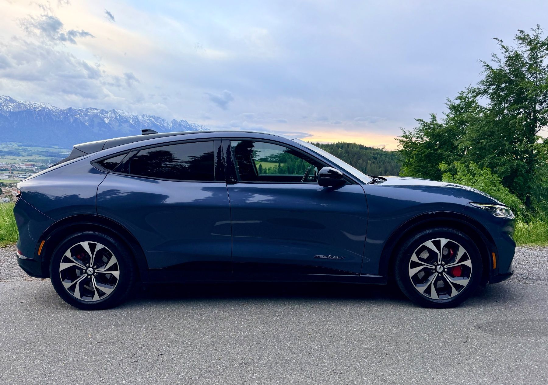 Ford Automobili: Ford Mustang Mach-E AWD 4x4 Extended Range 99kWh – Usato da Fahrni b. Thun venduto da chrigu6574 1
