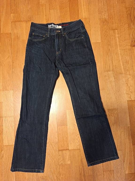 Jeans: Slim Straight Jeans – Usato da Zürich venduto da lau_sx6z