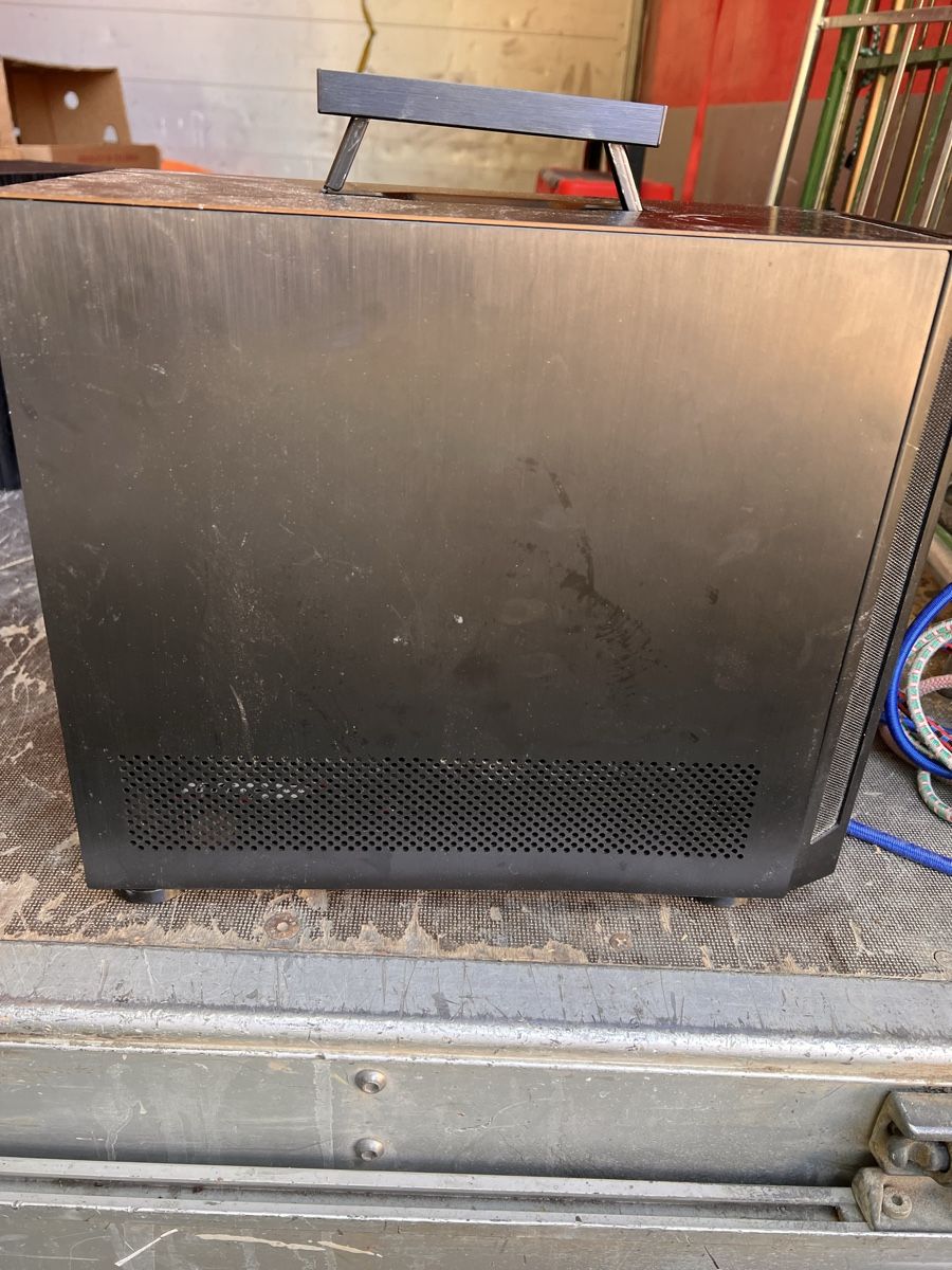Lian Li Custodie: Lian Li ,Mini-ITX Gehaeuse (116) – Usato da Glattfelden venduto da maa_qcj8 7