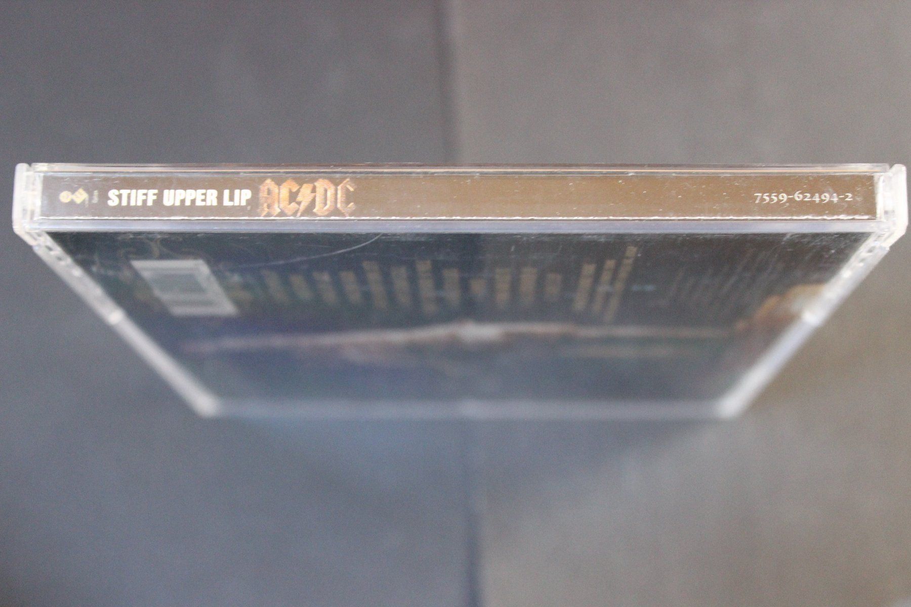CDs: AC/DC - STIFF UPPER LIP CD 2000 (Jewel-Case Version) – Gebraucht aus Tübach von JamesStone 5