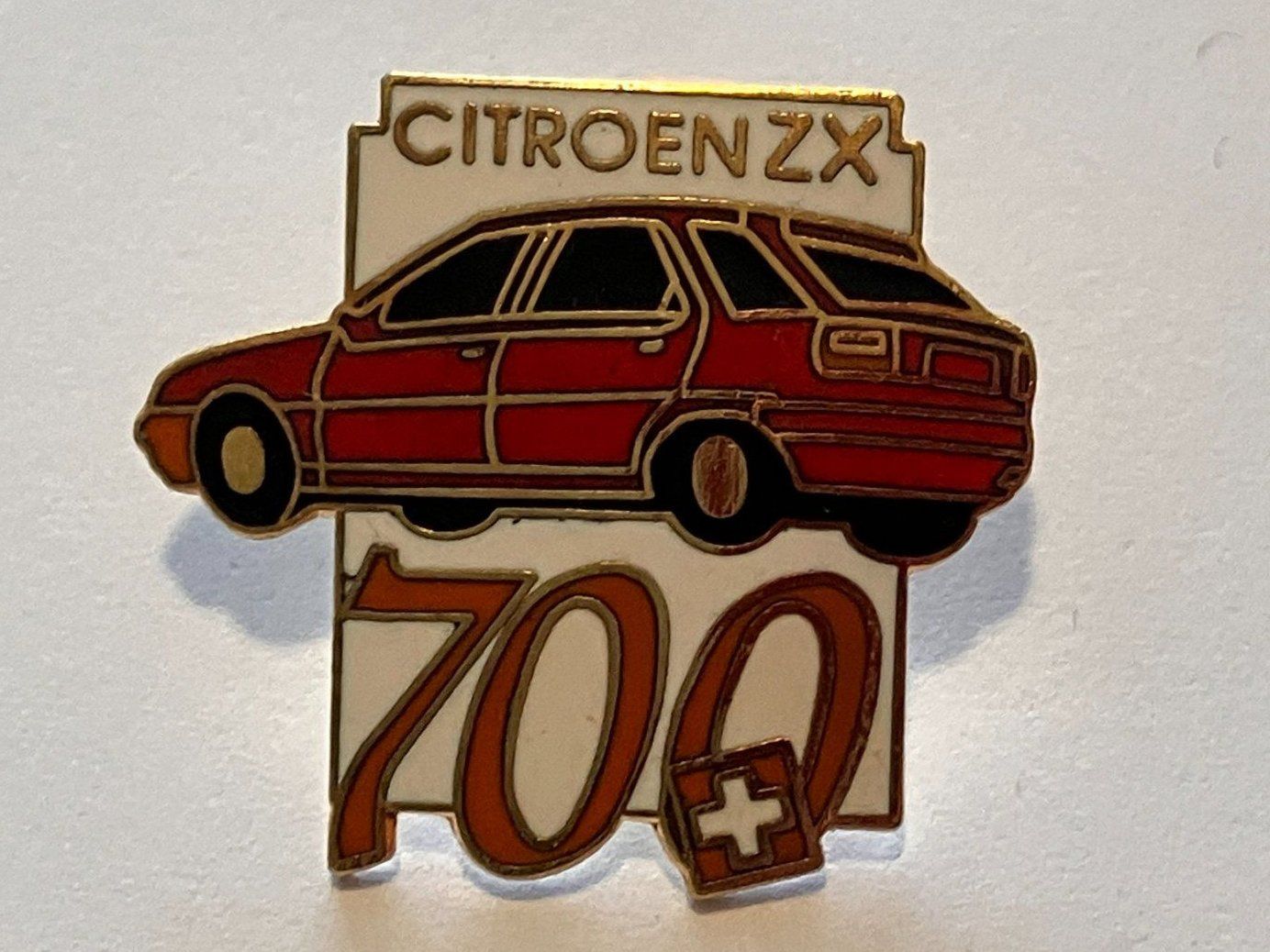 Placchette & Badge: 1 Pin Citroen ZX 700 – Usato da Basel venduto da djwwpp