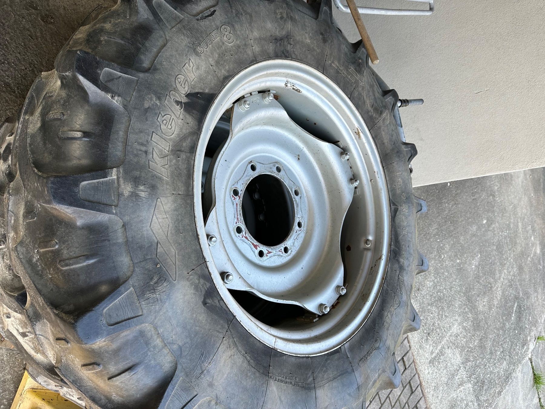 Pneus & Roues: Komplettrad Massey Ferguson – D'occasion à Rothrist par Chnupperi 6