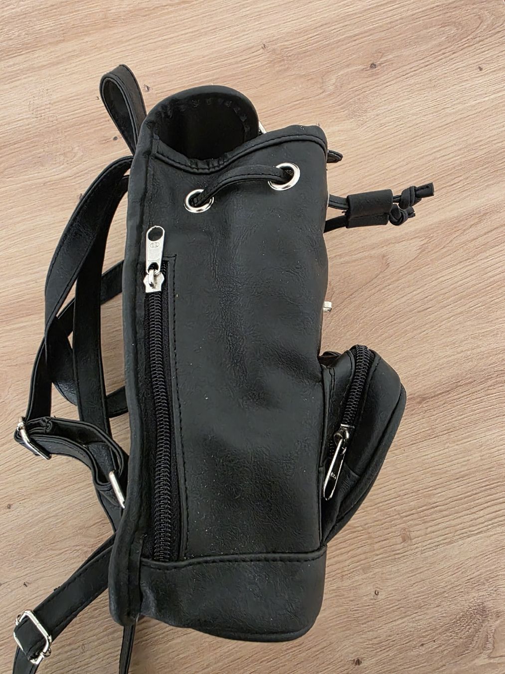 Zaini: Kleiner Kunstlederrucksack – Nuovo (secondo la descrizione) da Basel venduto da Haldis 1