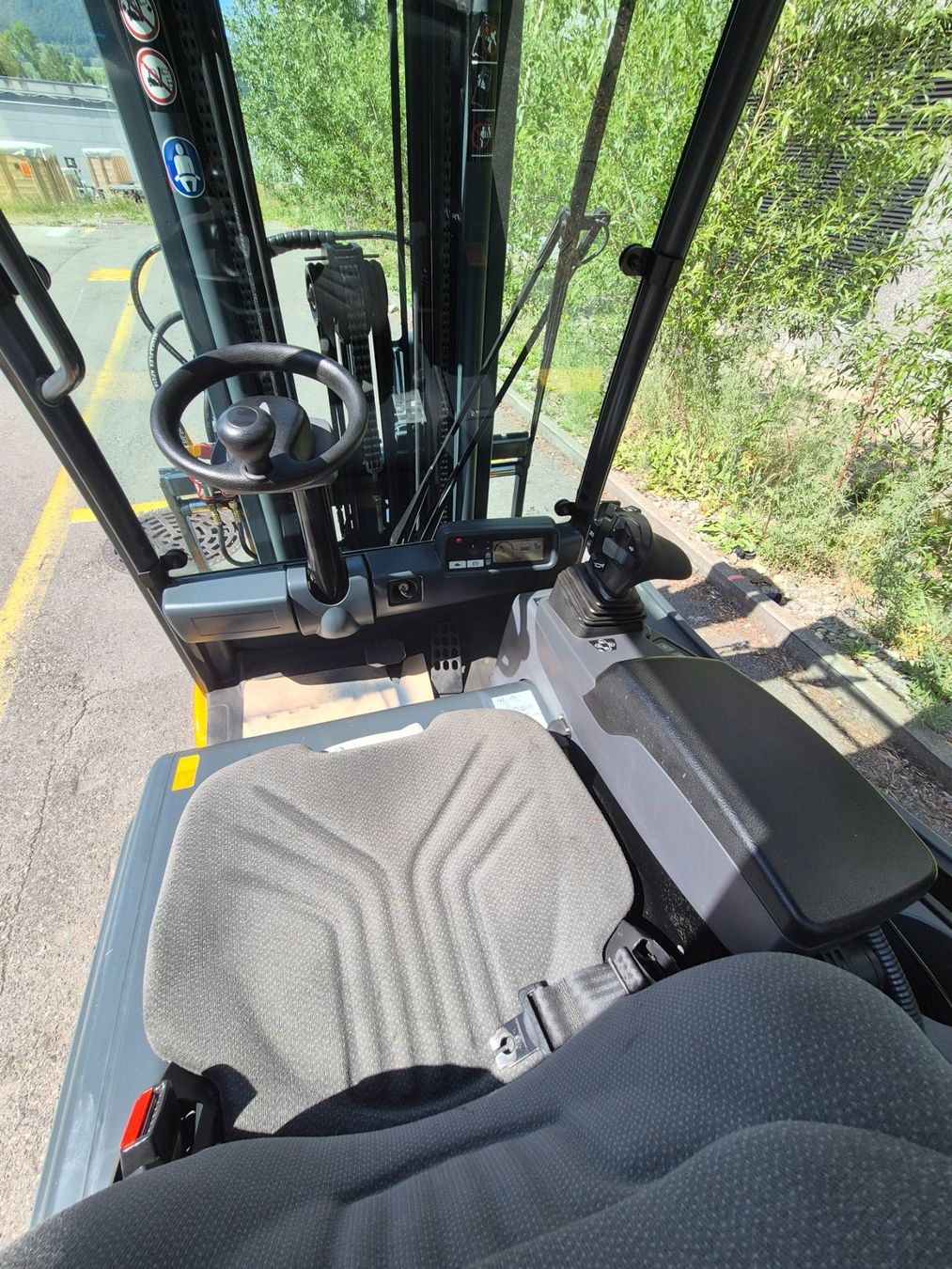 Jungheinrich Carrelli elevatori e a forche: Stapler Jungheinrich EFG-215 – Usato da Aarau venduto da LM-Handel 2