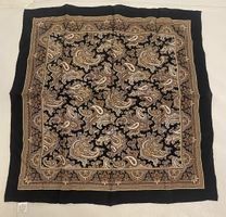 Seiden Foulard 🌸