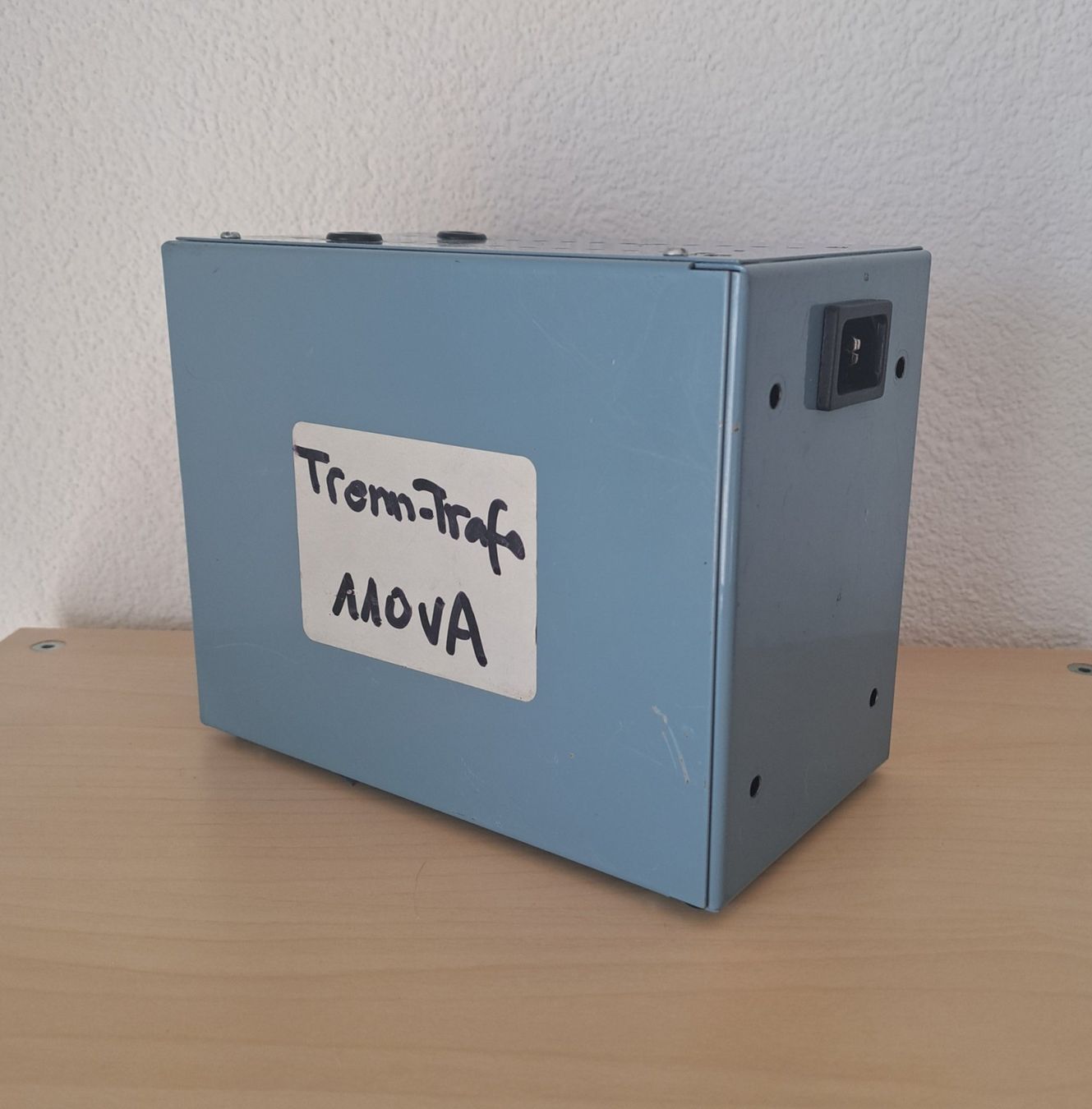 Componenti elettronici: Trenntransformator 110VA im Metallgehäuse – Usato da Gümmenen venduto da S.Jaberg 3