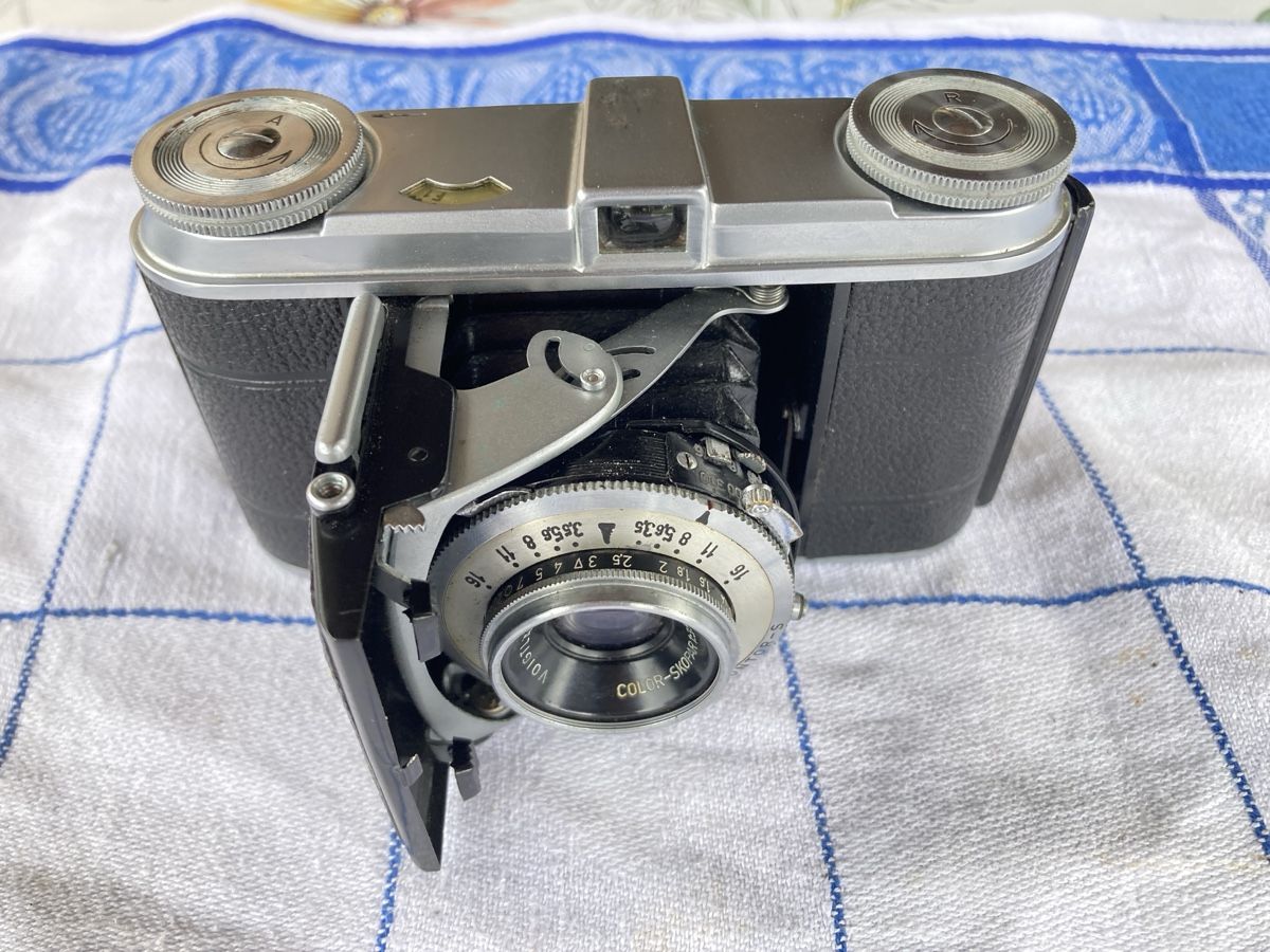 Zeiss Kamera: Zeiss Contaflex + Voigtlander Vito II Camera Set – Gebraucht aus Flims Dorf von daFlem 5