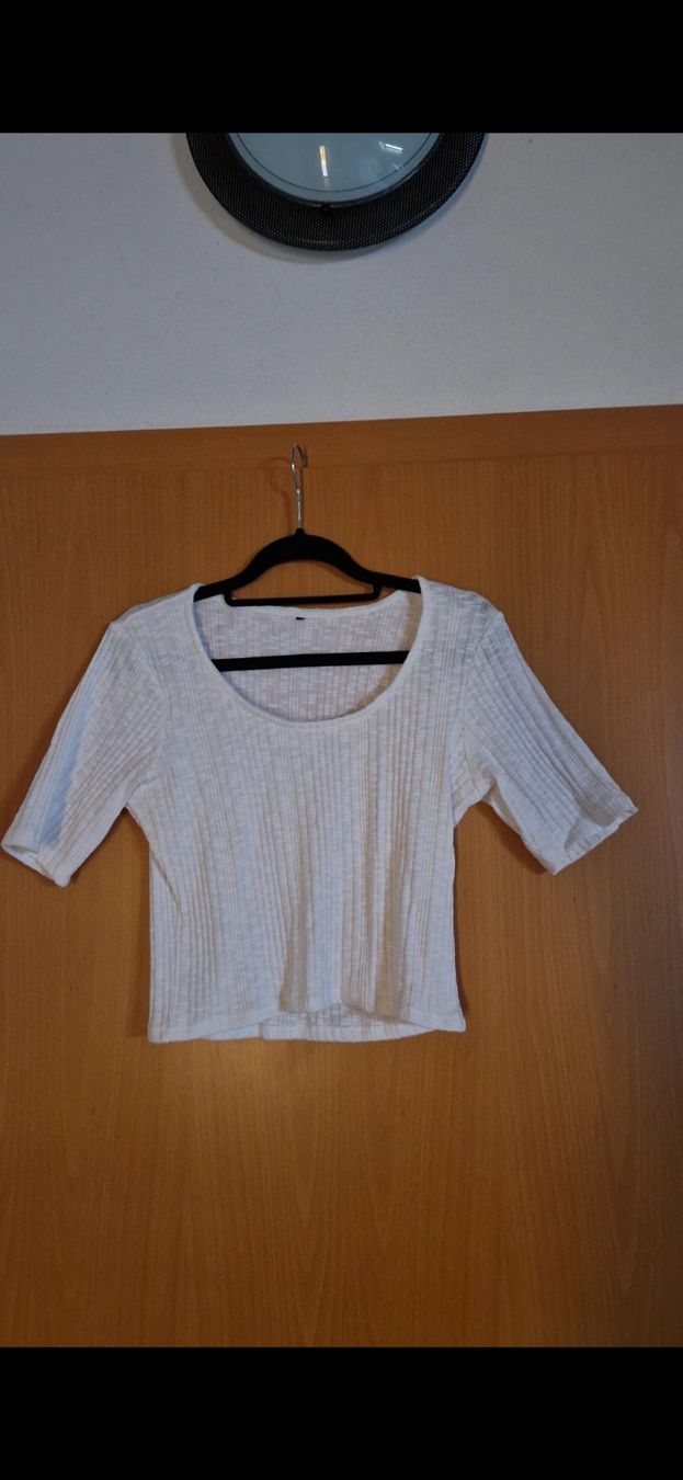 T-shirt: Oberteil weiss – Usato da Bubendorf venduto da ang_b829