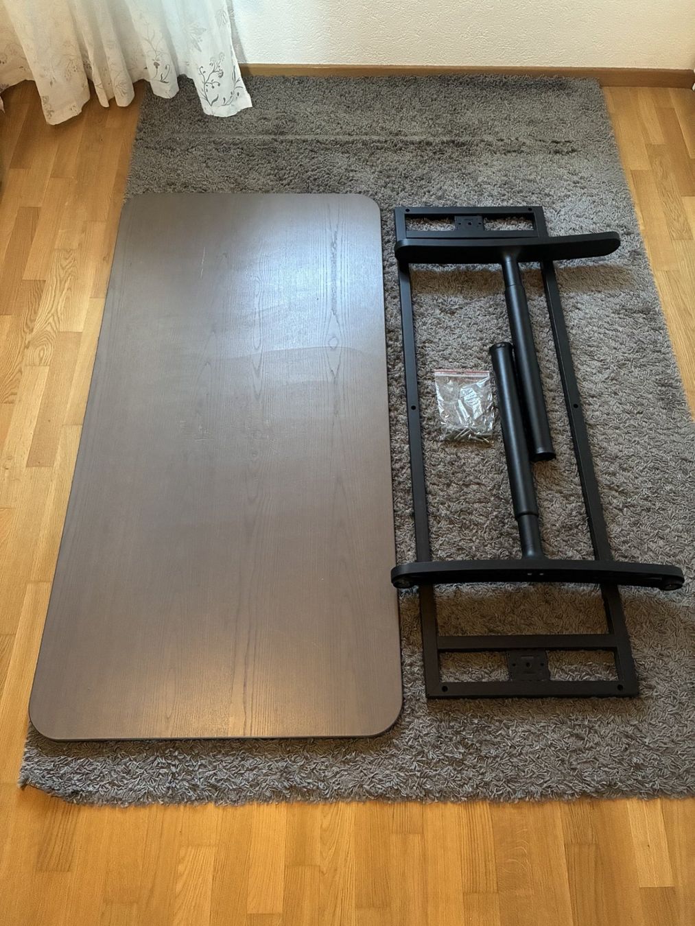 Schreibtische: Schreibtisch "BEKANT" IKEA – Gebraucht aus Mellingen von Gliblawyer