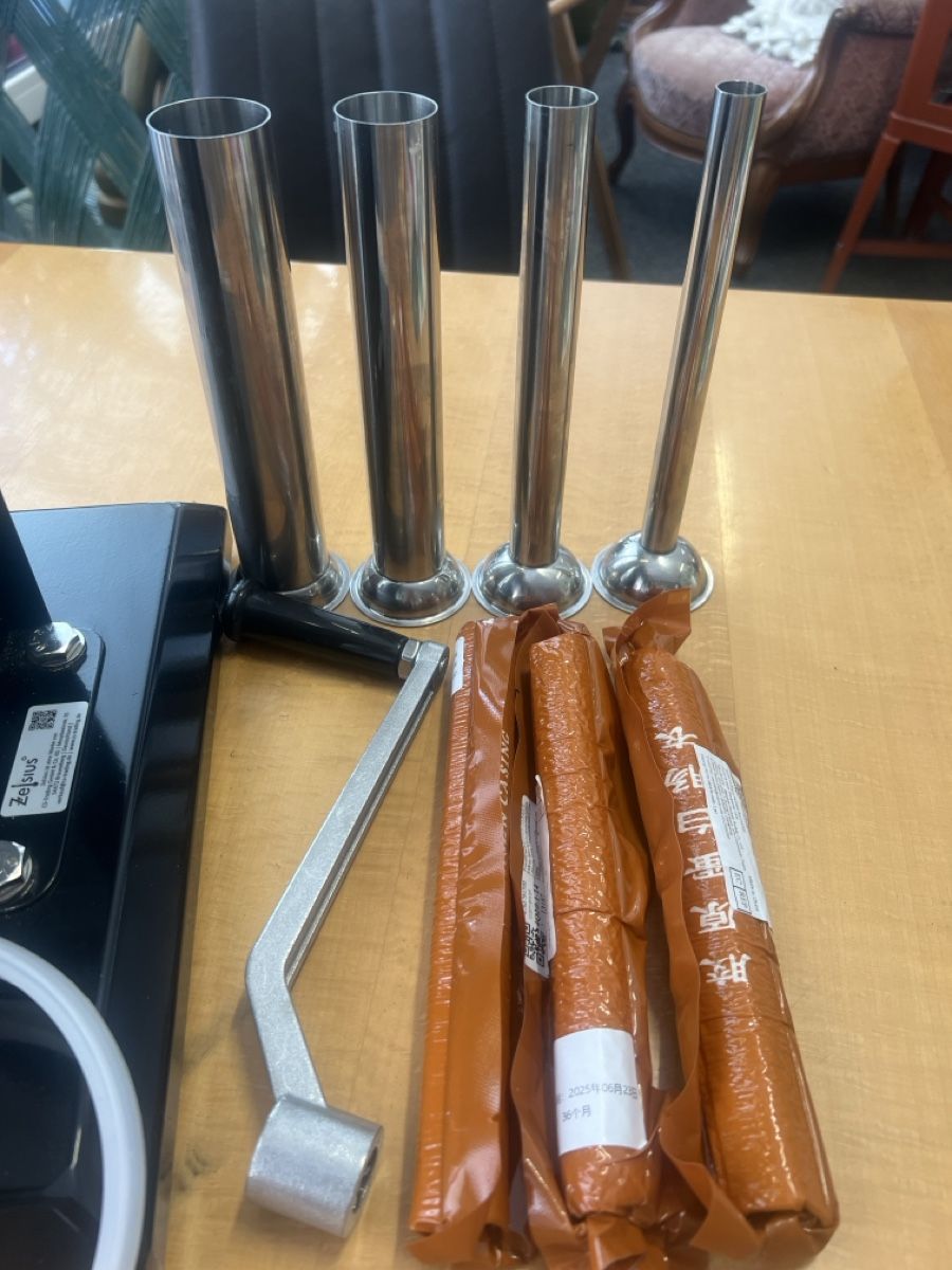 Elettrodomestici da cucina: Wurstfüller Zelsius Edelstahl mit 4 Aufsätzen  – Usato da Rorschach venduto da TrendyDeals 1