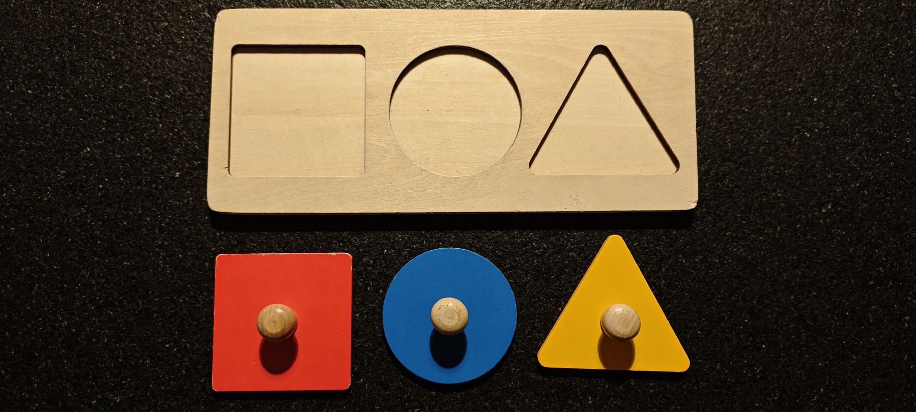 Giocattoli: Montessori Sortierspiel Holz – Usato da Visp venduto da Heilil 1