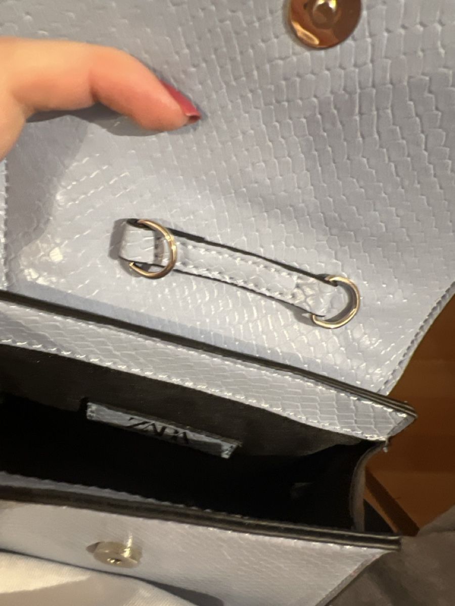 Zara Borse da donna: Gürtelbauch Tasche – Usato da Oberengstringen venduto da pri_c8jk 3