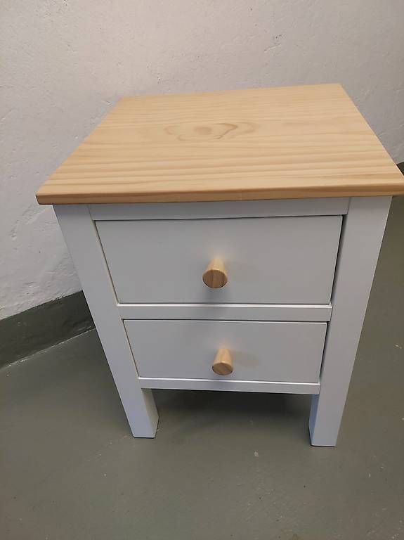 Comodini: Kleine Kommode, Nachtisch – Usato da Bern venduto da dor_qj8q 1