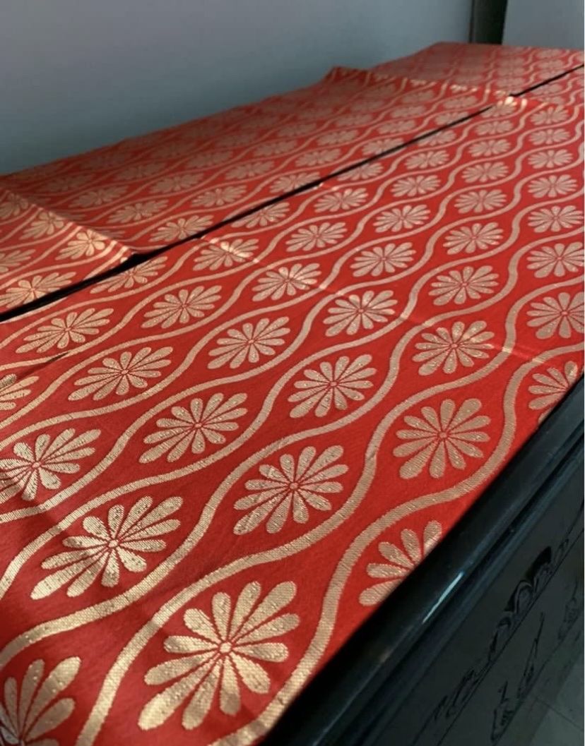 Tutte le decorazioni: Obi Luxe | Vintage Japanese Silk Runner – Usato da Zürich venduto da Curated.Chapters 1