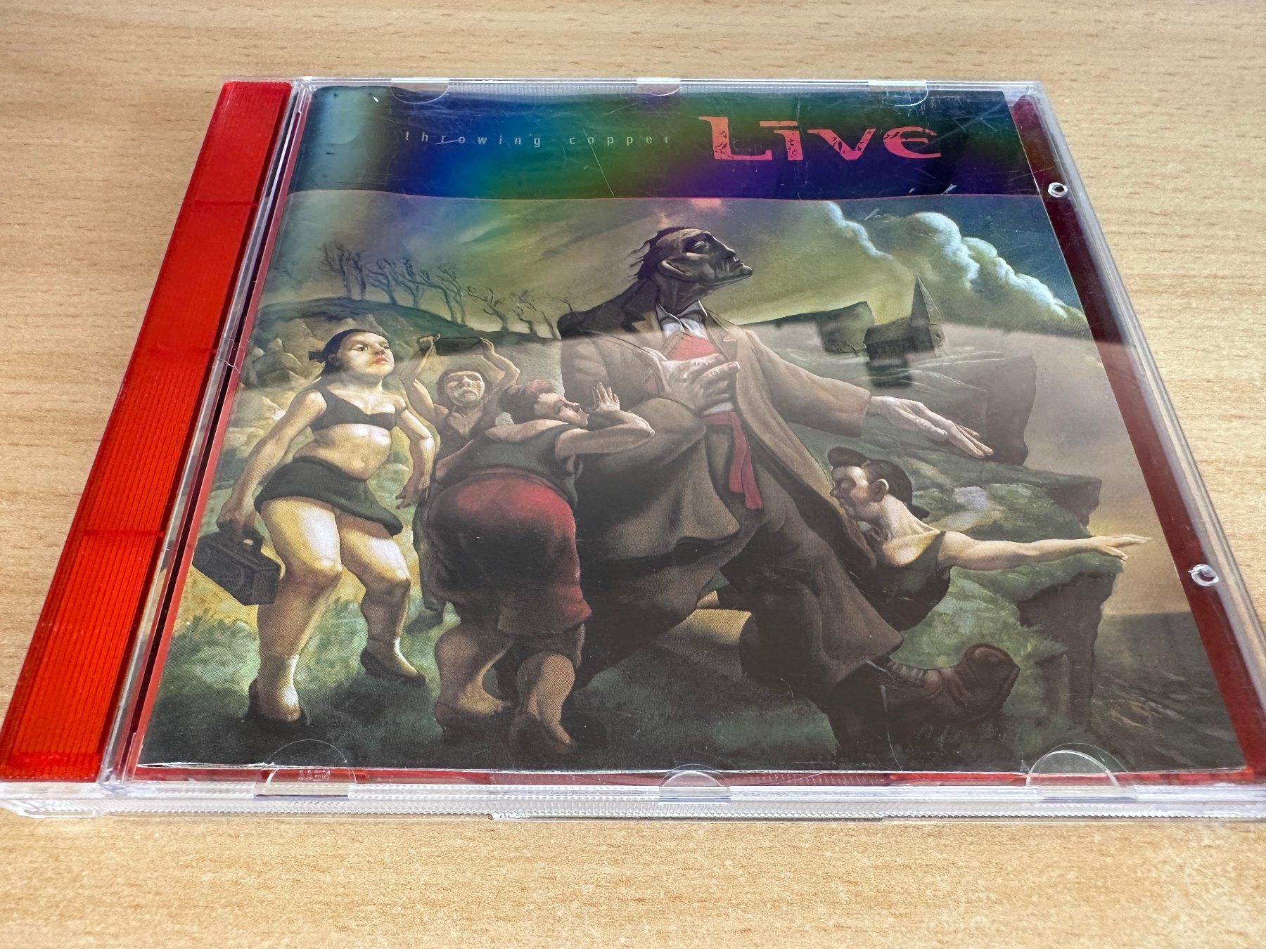 CD: Live – Throwing Copper – Usato da Rikon im Tösstal venduto da Alpenmutz