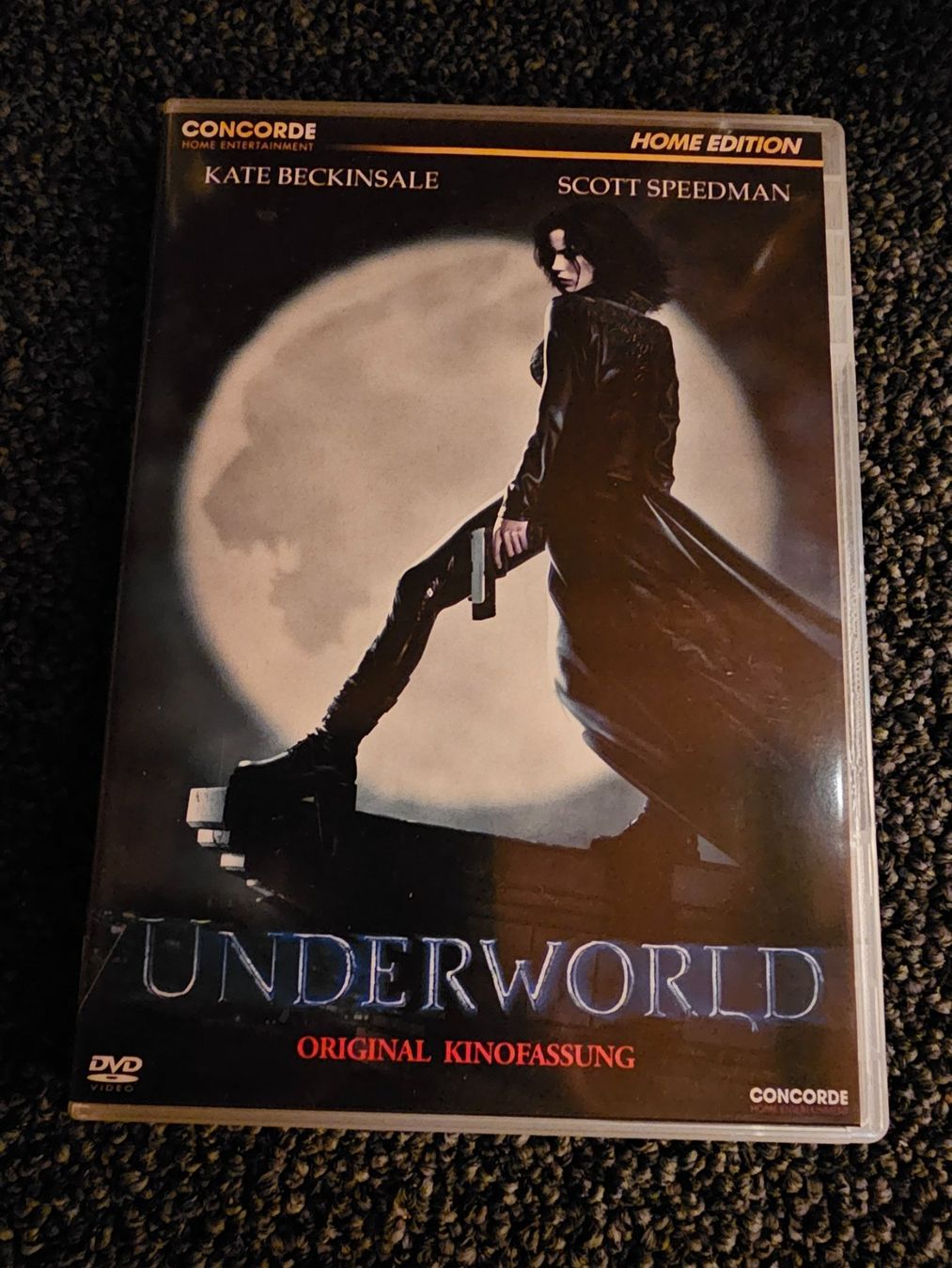 Tutti i DVDs: UNDERWORLD(13851) – Usato da Ruswil venduto da M71